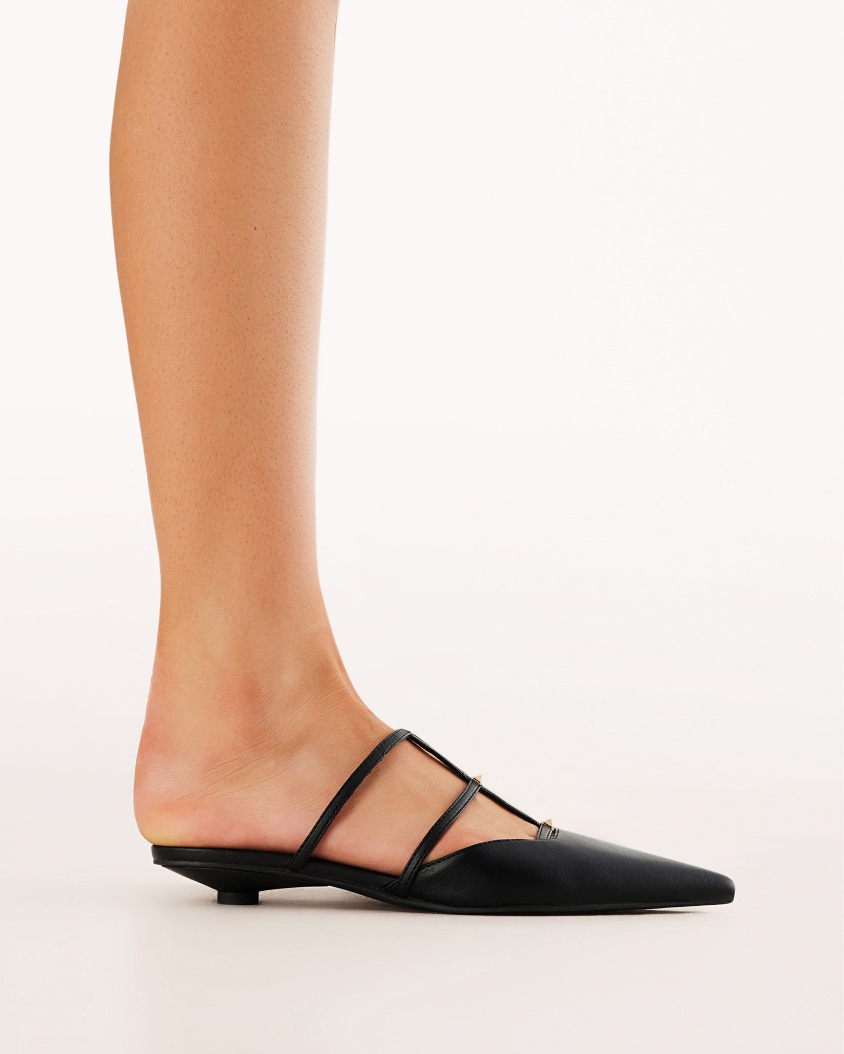 CARVER - BLACK-Flats-Billini-BILLINI USA