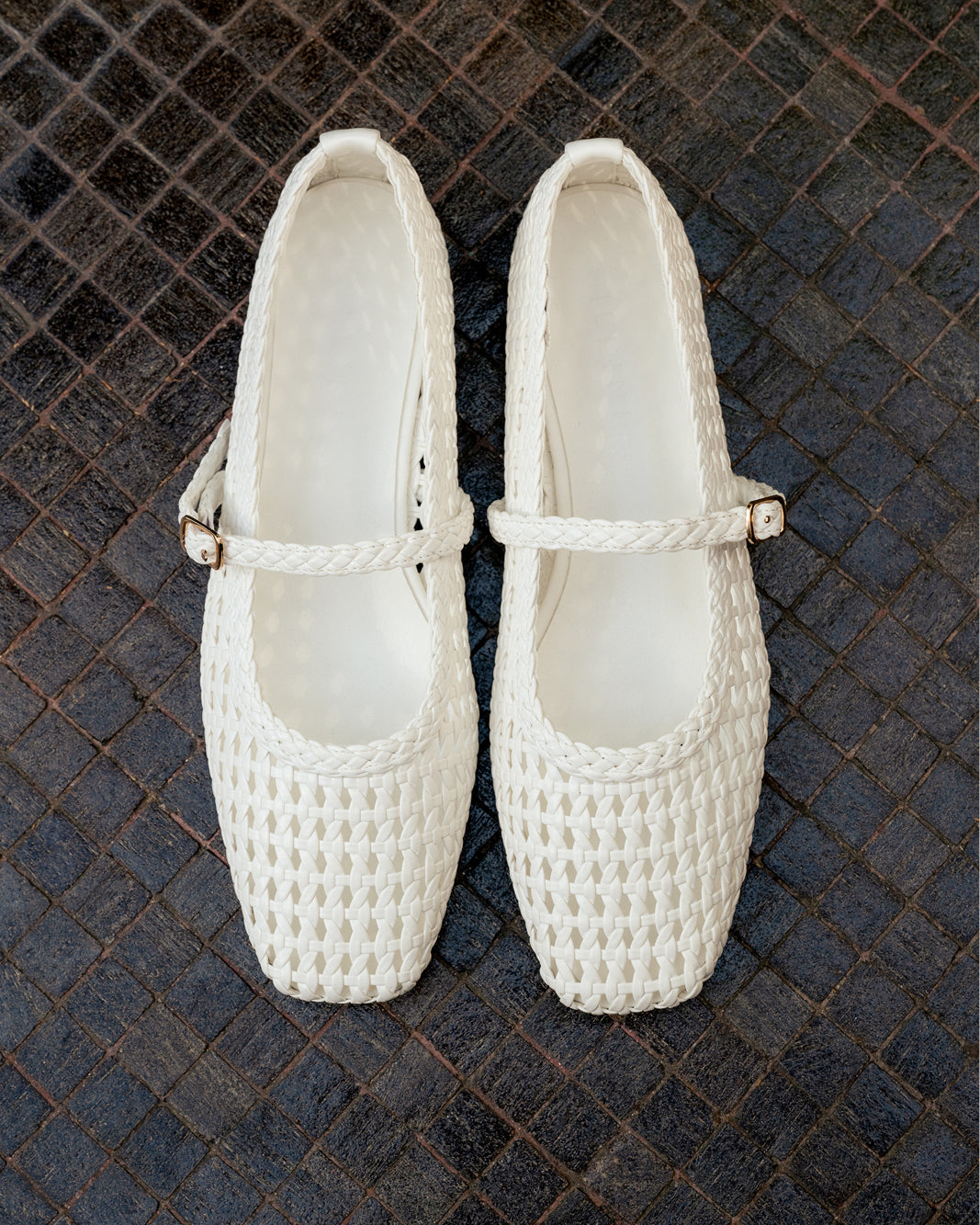 FAWNA - WHITE-Flats-Billini-BILLINI USA