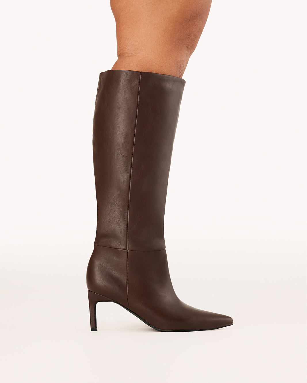 HARLEN EXTENDED CURVE - BRUNETTE-Boots-Billini-BILLINI USA