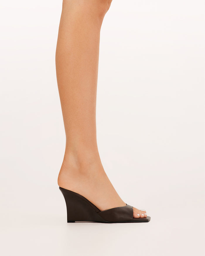NEAVE - CHOCOLATE-Wedges-Billini-BILLINI USA