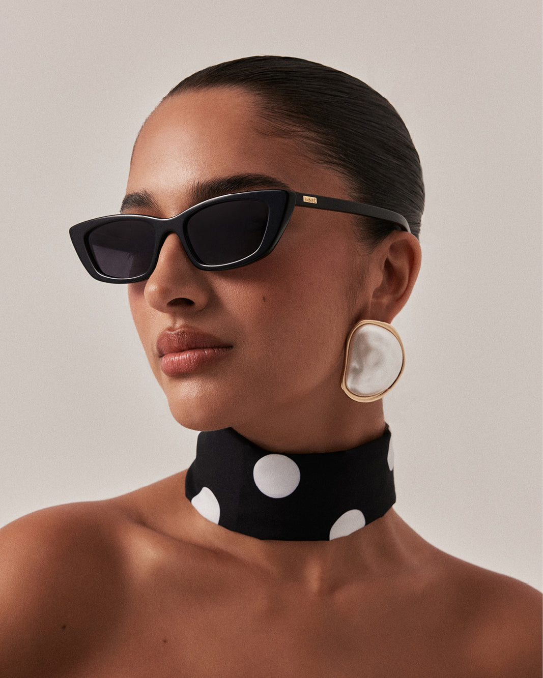 THE ADA - BLACK-BLACK-SUNGLASSES-BANBE-BILLINI USA