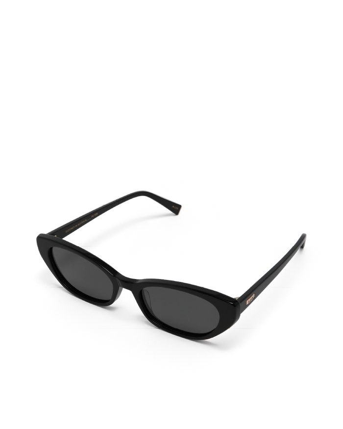 THE DEMI - BLACK-BLACK-SUNGLASSES-BANBE-BILLINI USA