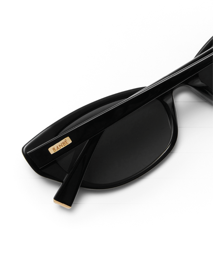 THE DEMI - BLACK-BLACK-SUNGLASSES-BANBE-BILLINI USA