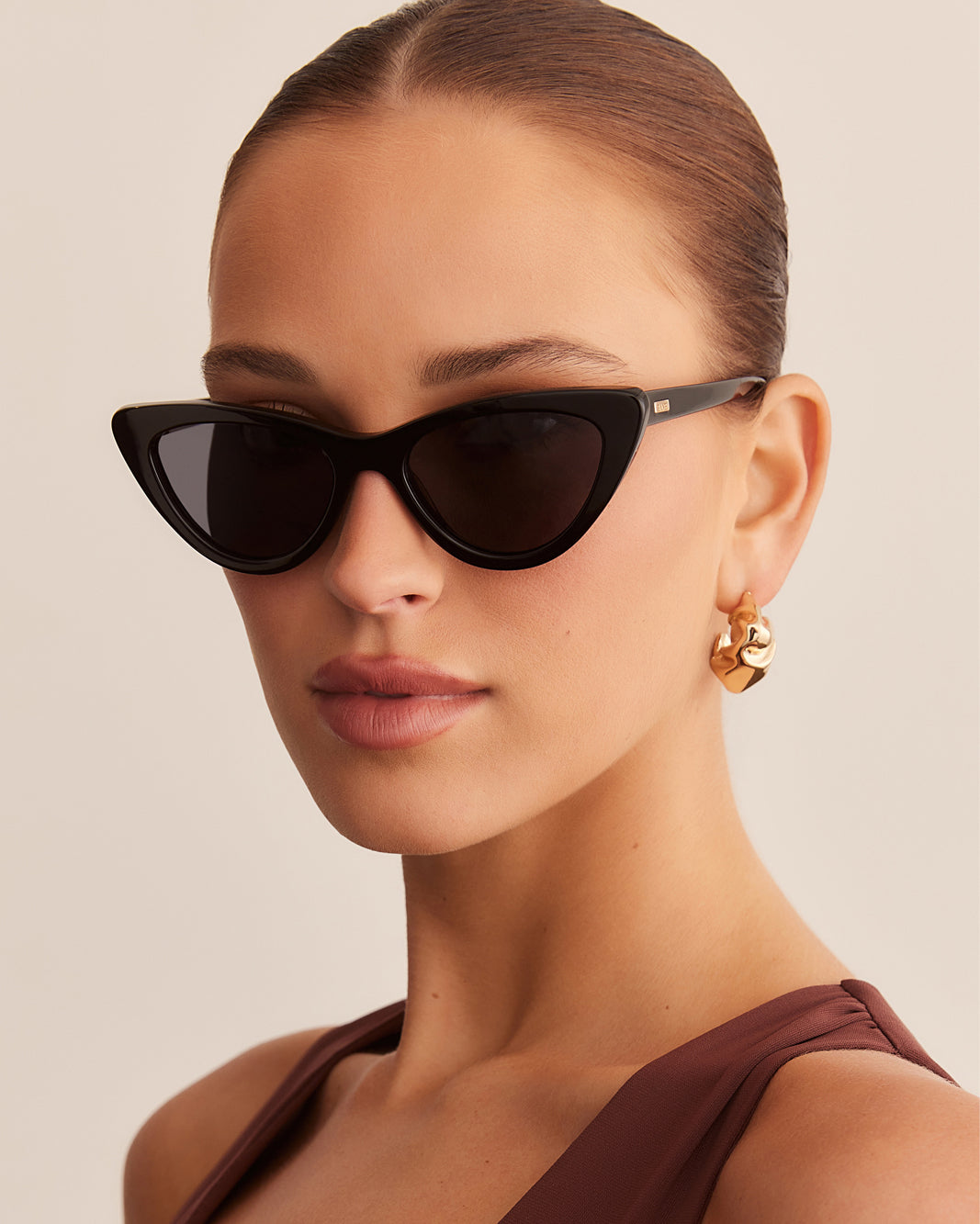 THE ISLA - BLACK-BLACK-SUNGLASSES-BANBE-BILLINI USA