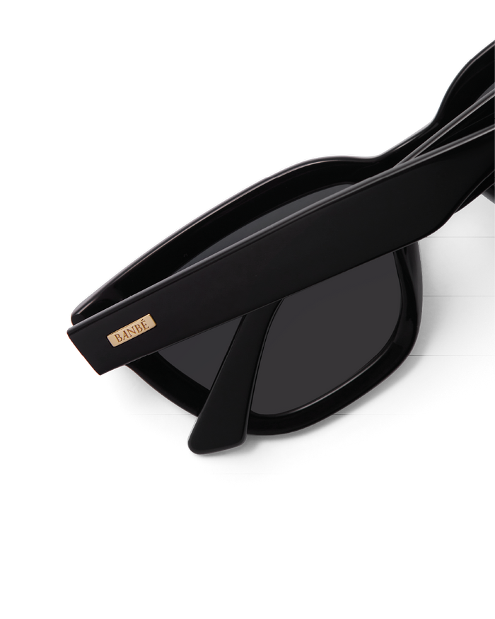 THE SCARLETTE - BLACK-BLACK-SUNGLASSES-BANBE-BILLINI USA