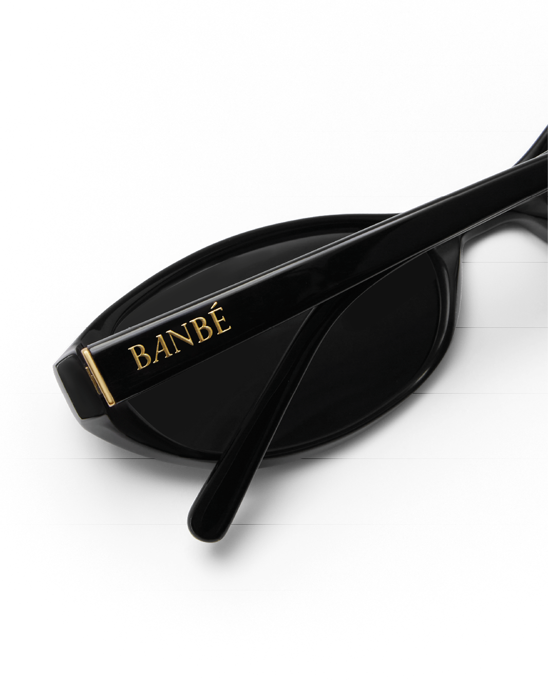 THE SELENA - BLACK-BLACK-SUNGLASSES-BANBE-BILLINI USA