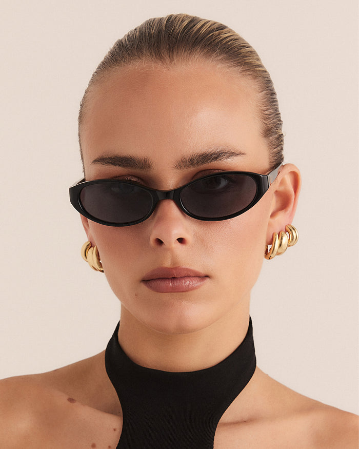THE SELENA - BLACK-BLACK-SUNGLASSES-BANBE-BILLINI USA