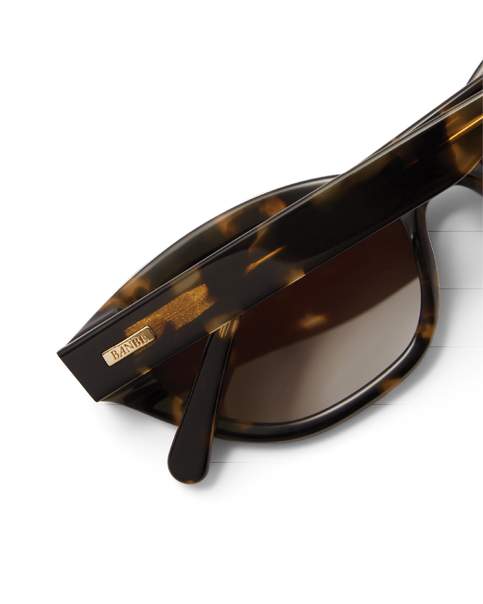 THE WINSLET - TOFFEE TORT-PECAN-SUNGLASSES-BANBE-BILLINI USA