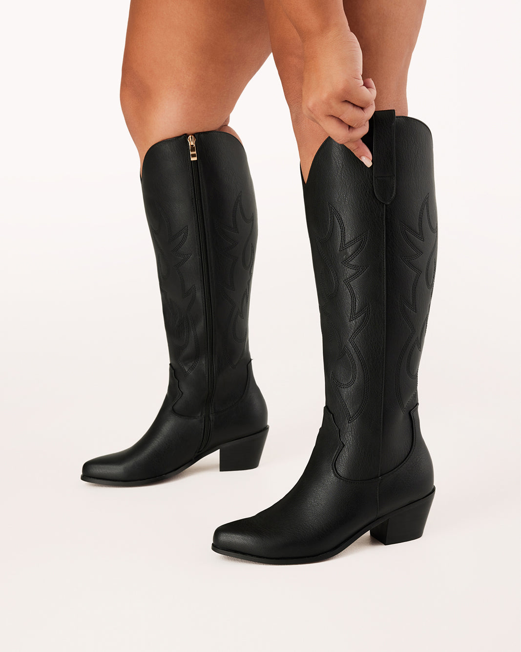 URSON EXTENDED CURVE - BLACK-Boots-Billini-BILLINI USA